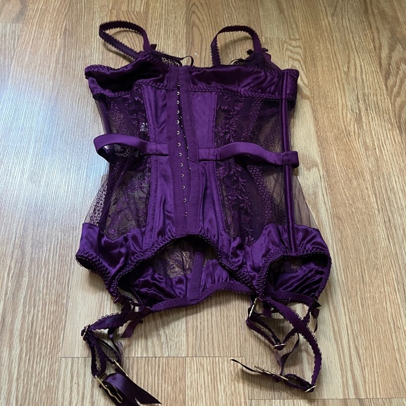 Agent Provocateur Tanya Basque in “Deep Purple Size 32C - Picture 5 of 7